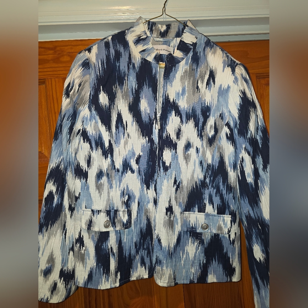 Alfred Dunner Blue and White Abstract Jacket